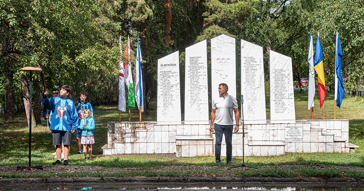 Csíkszeredában már fellobbant az olimpiai láng